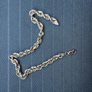 10K gold chain bracelet! New condition, bought for a christmas gift.